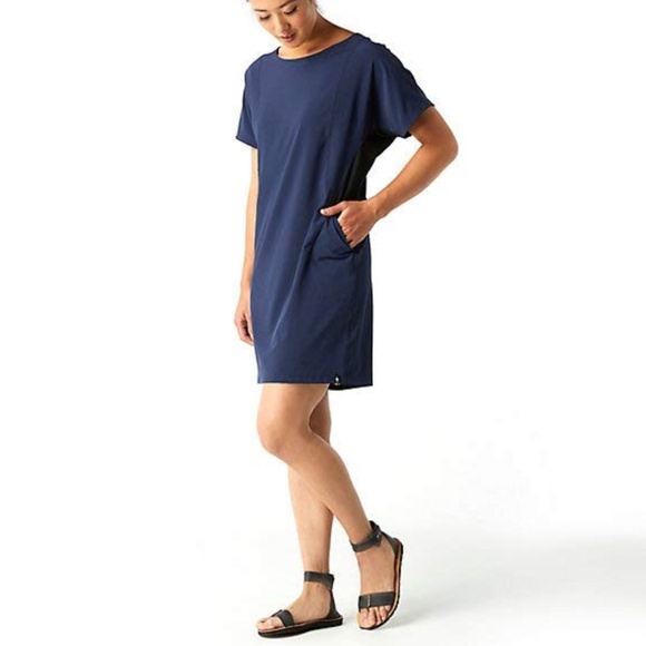 Smartwool Merino Sport Short Sleeve Dress Navy Blue Black Relaxed Fit Size Small - Picture 1 of 9